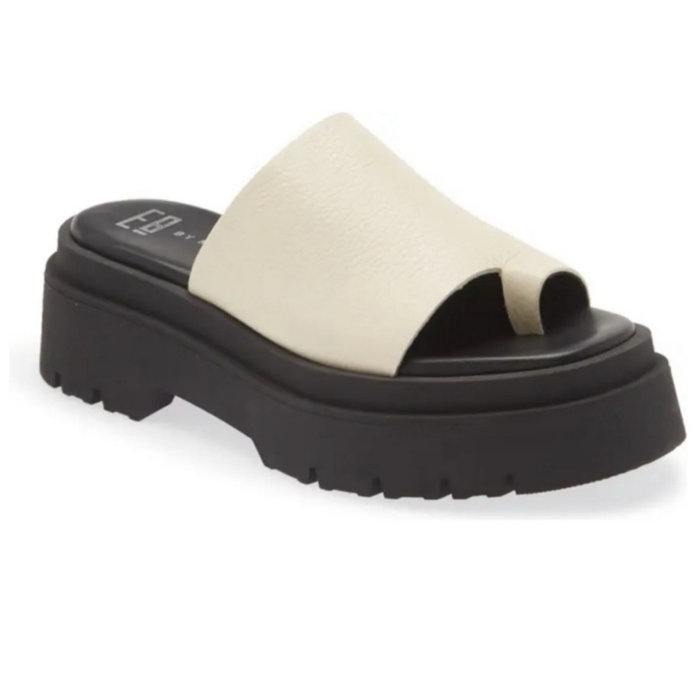Free People E8 Miista Toe Loop Sandal
Size 8.5
